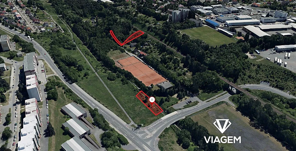 Prodej pole 1598 m²